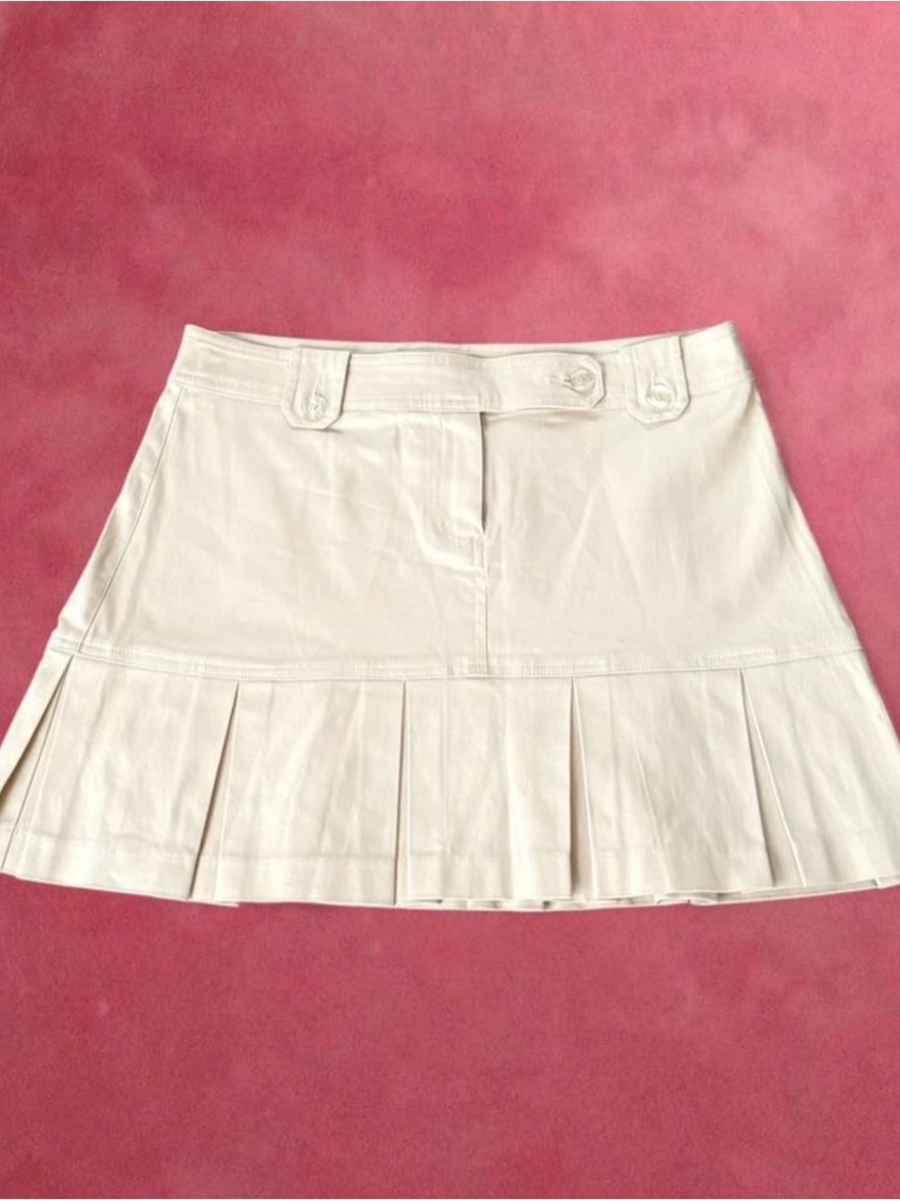 Bisou Bisou Cream Pleated Mini Skirt